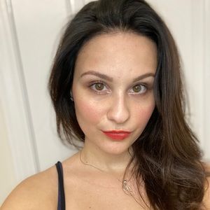 Meet your Posher, Paula